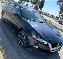 نيسان ألتيما